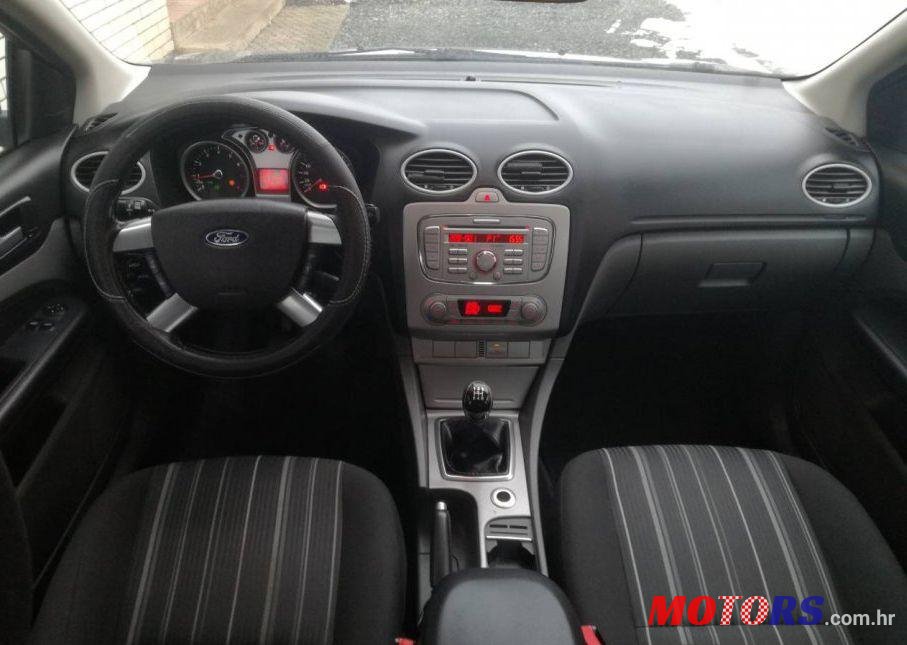 2008' Ford Focus photo #1