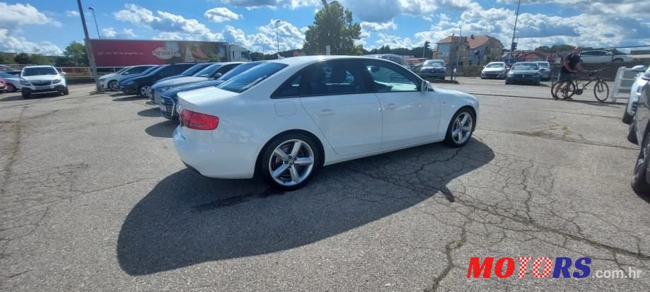 2011' Audi A4 photo #4