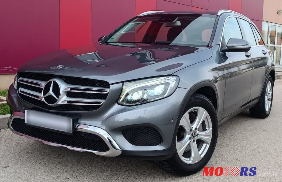 2018' Mercedes-Benz CLC 2.0 photo #1