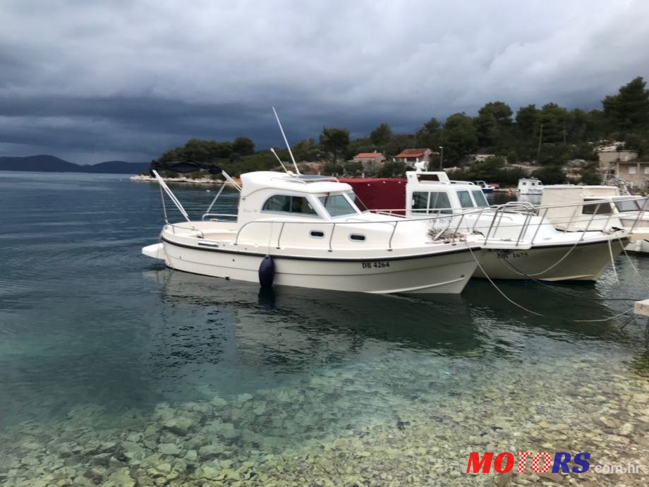 2012' Betina photo #1