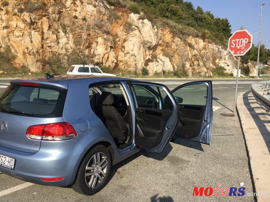 2009' Volkswagen Golf VI 2,0 Tdi photo #2