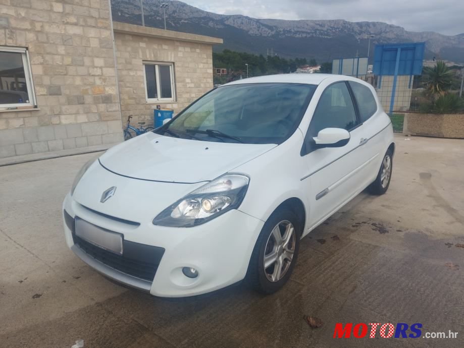 2011' Renault Clio 1,5 Dci photo #1