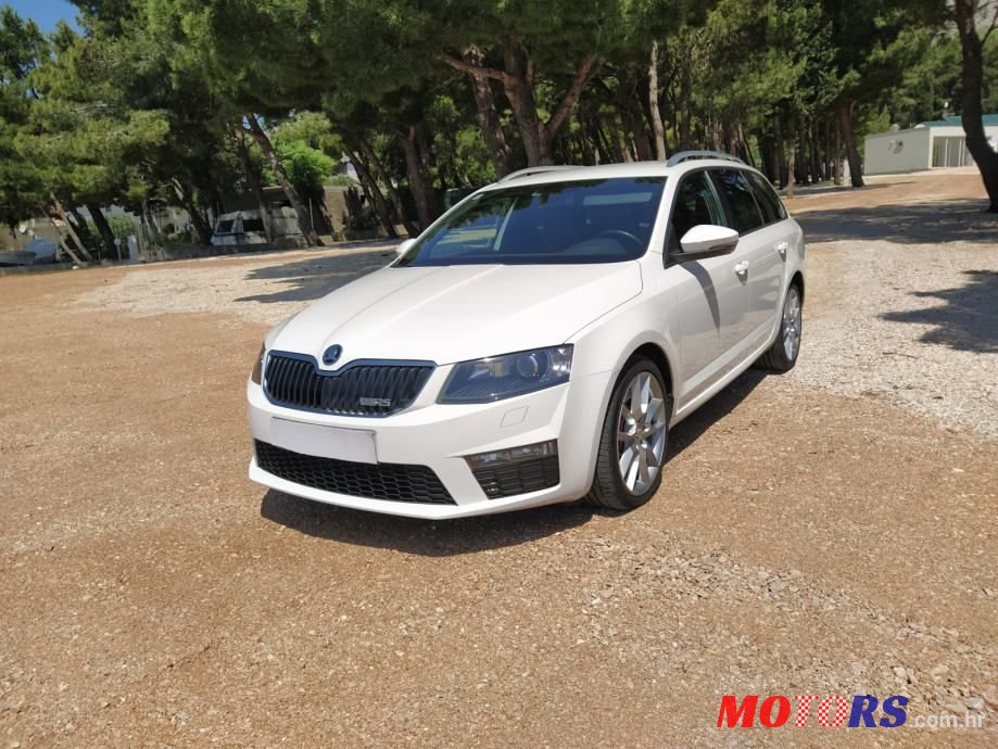 2015' Skoda Octavia Combi photo #1