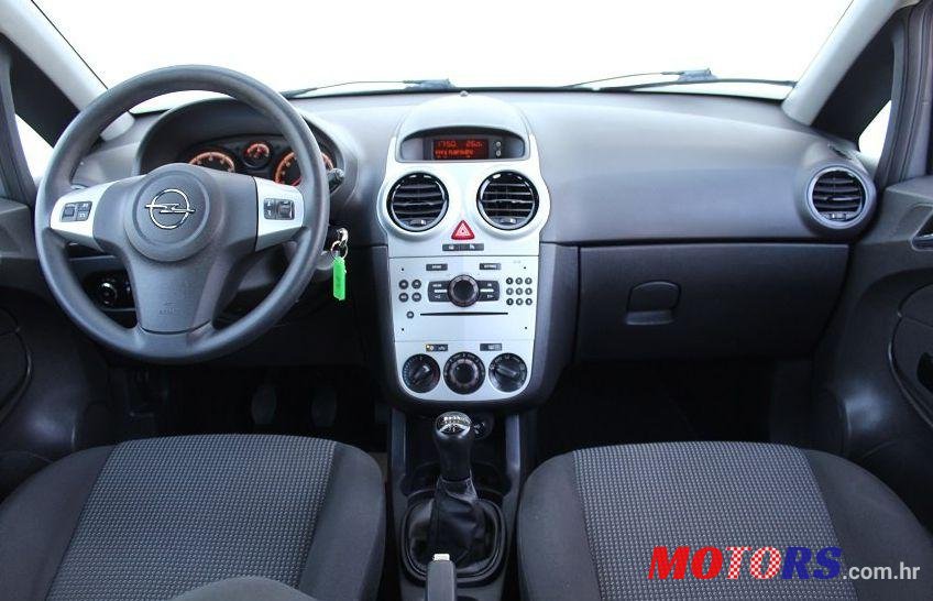 2012' Opel Corsa 1,2 16V photo #1