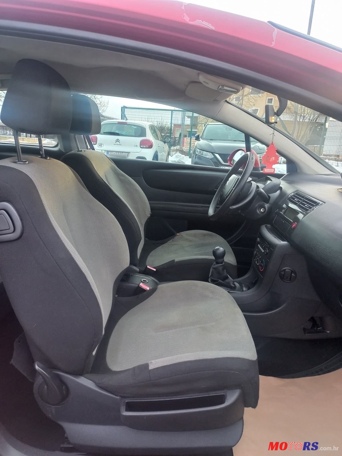 2006' Citroen C4 1,4 I 16V Sx photo #2