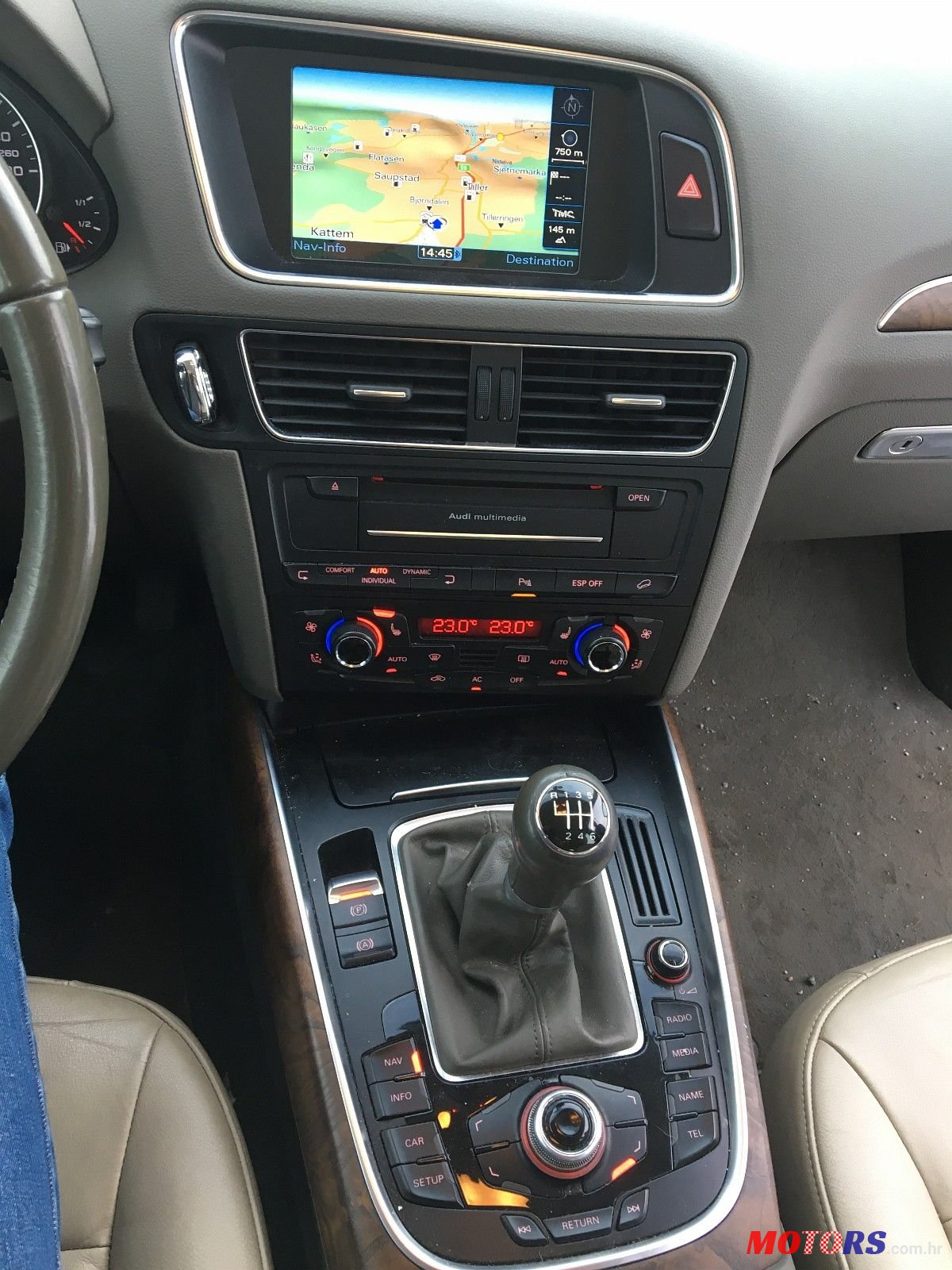 2009' Audi Q5 photo #3