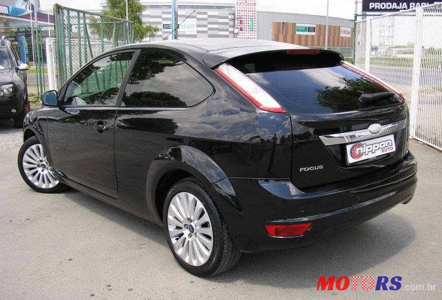 2009' Ford Focus 1,6 photo #1