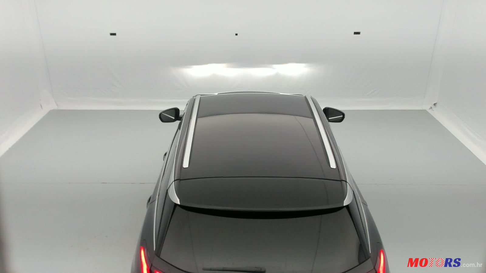 2018' Peugeot 3008 1,2 photo #5