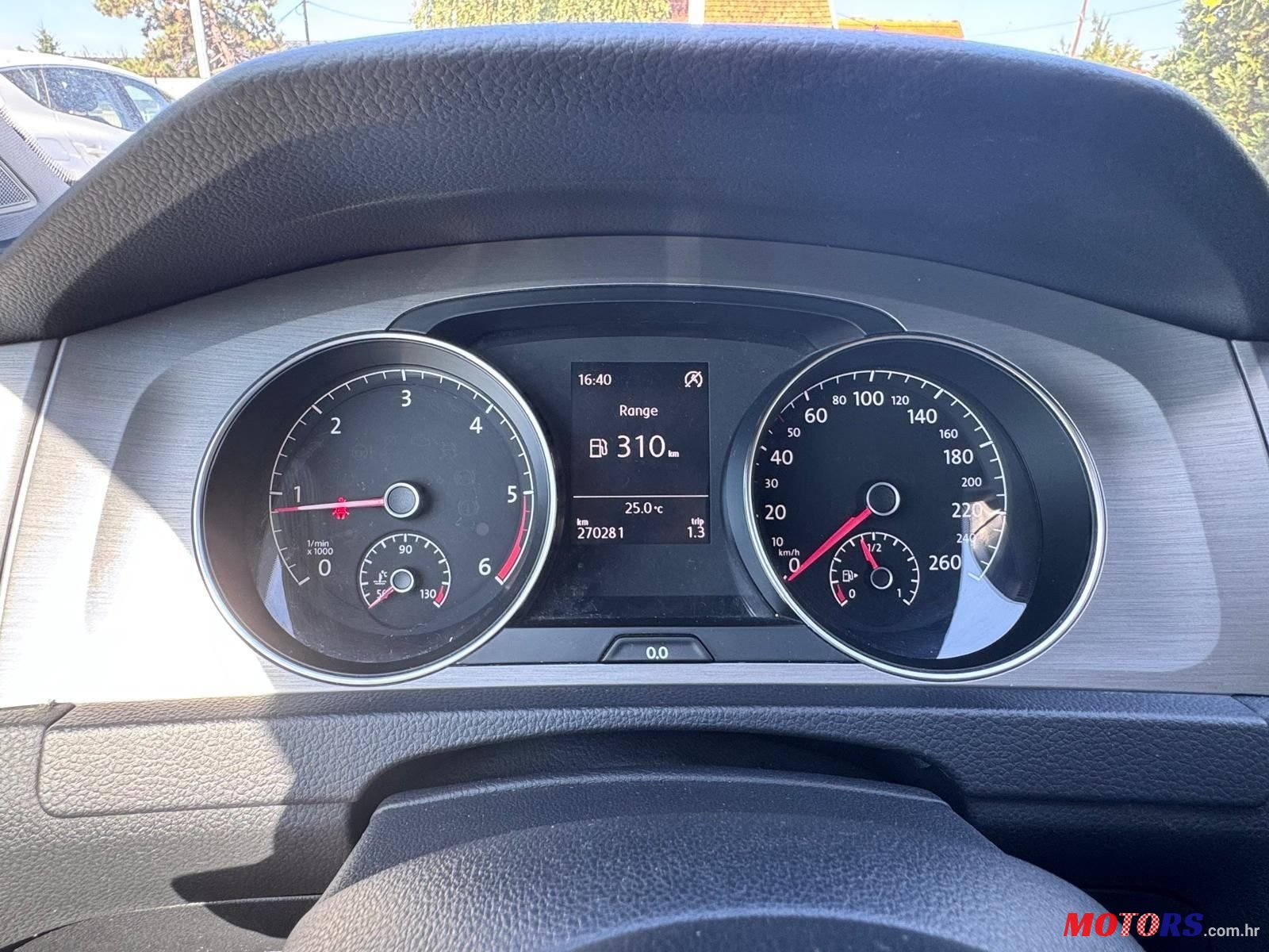 2014' Volkswagen Golf VII Variant photo #6