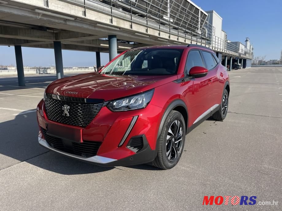 2020' Peugeot 2008 1,2 Puretech photo #1