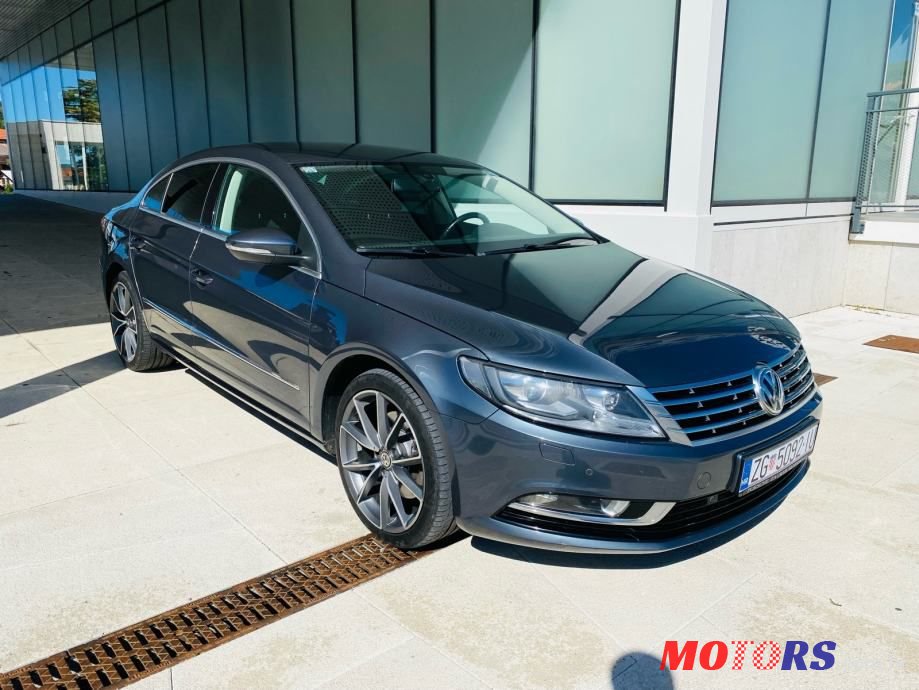 2013' Volkswagen Passat photo #3