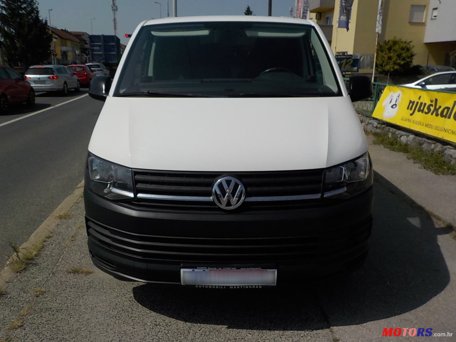 2018' Volkswagen Transporter photo #6