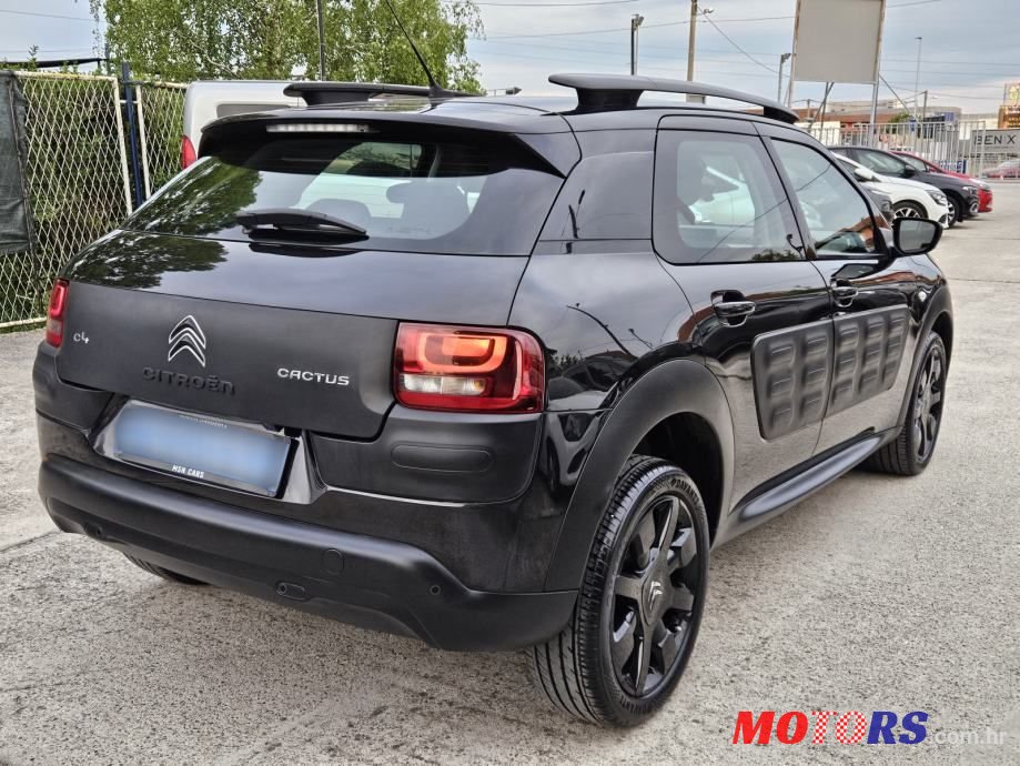 2016' Citroen C4 Cactus 1,6 Bluehdi photo #5