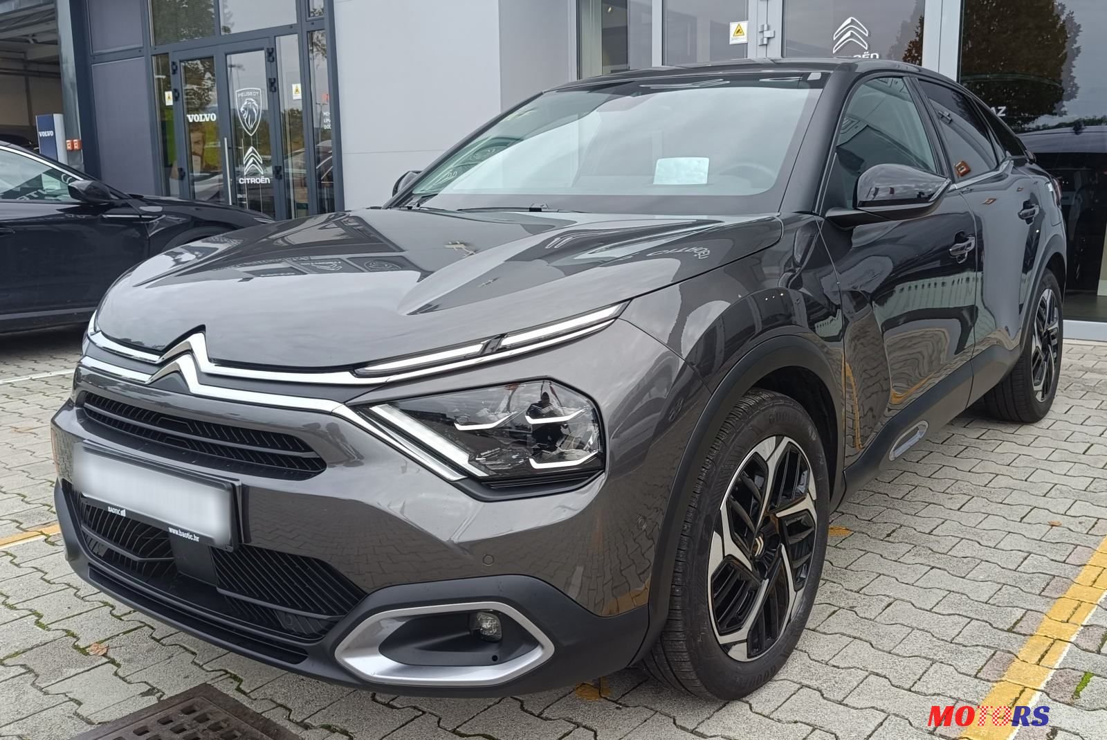 2023' Citroen C4 1,2 Puretech photo #1