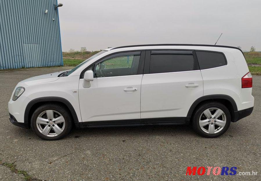 2011' Chevrolet Orlando 2,0 Vcdi photo #1