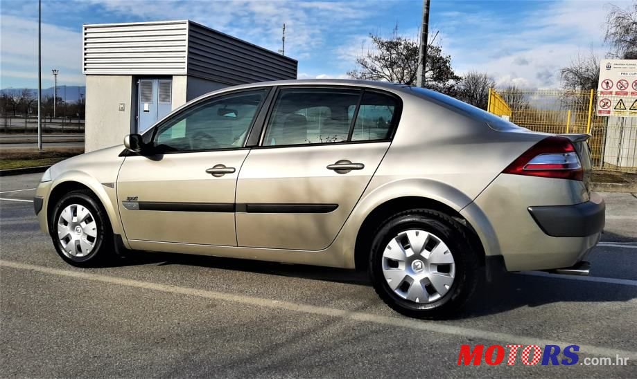 2006' Renault Megane photo #3
