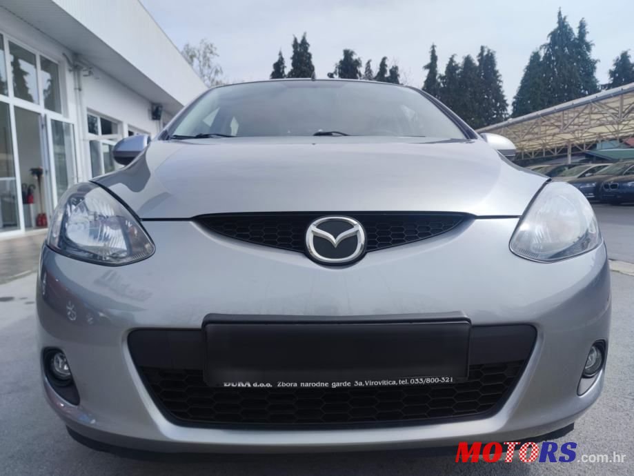 2012' Mazda 2 2 Cd95 photo #2