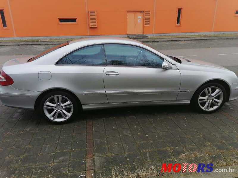 2004' Mercedes-Benz Clk Coupe 270 Cdi photo #1