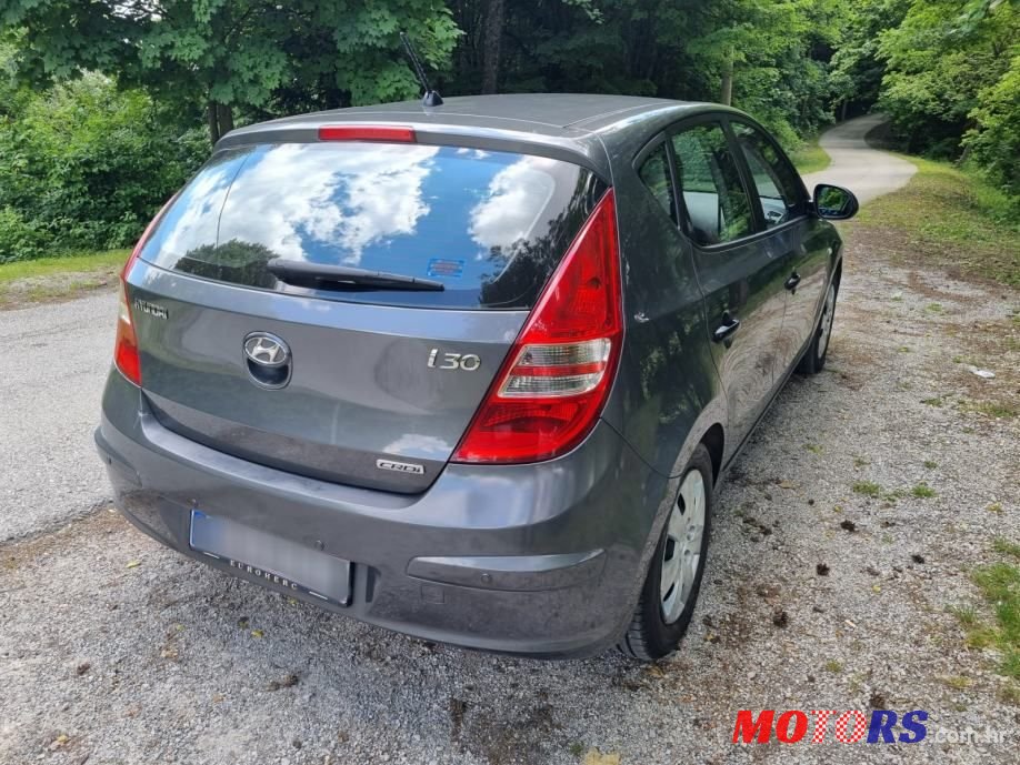 2009' Hyundai i30 photo #3