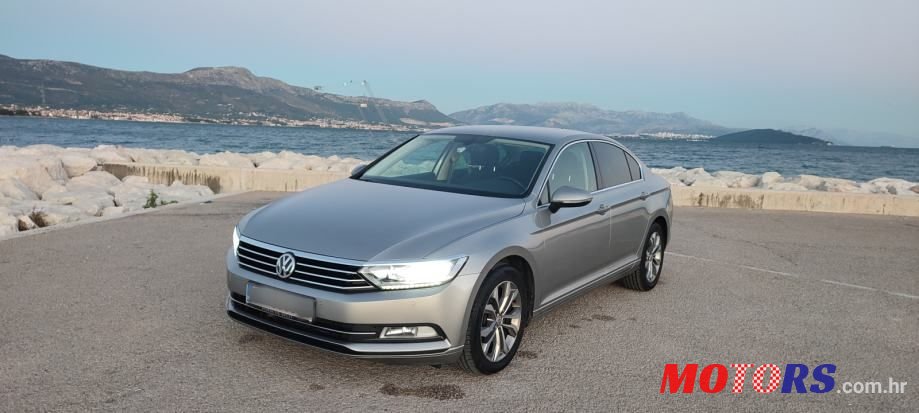2017' Volkswagen Passat 2,0 Tdi Bmt Dsg photo #2