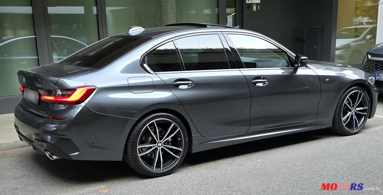 2019' BMW Serija 3 320D photo #2