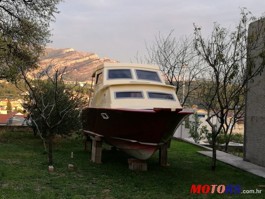 1976' Chris Craft Explorer photo #1