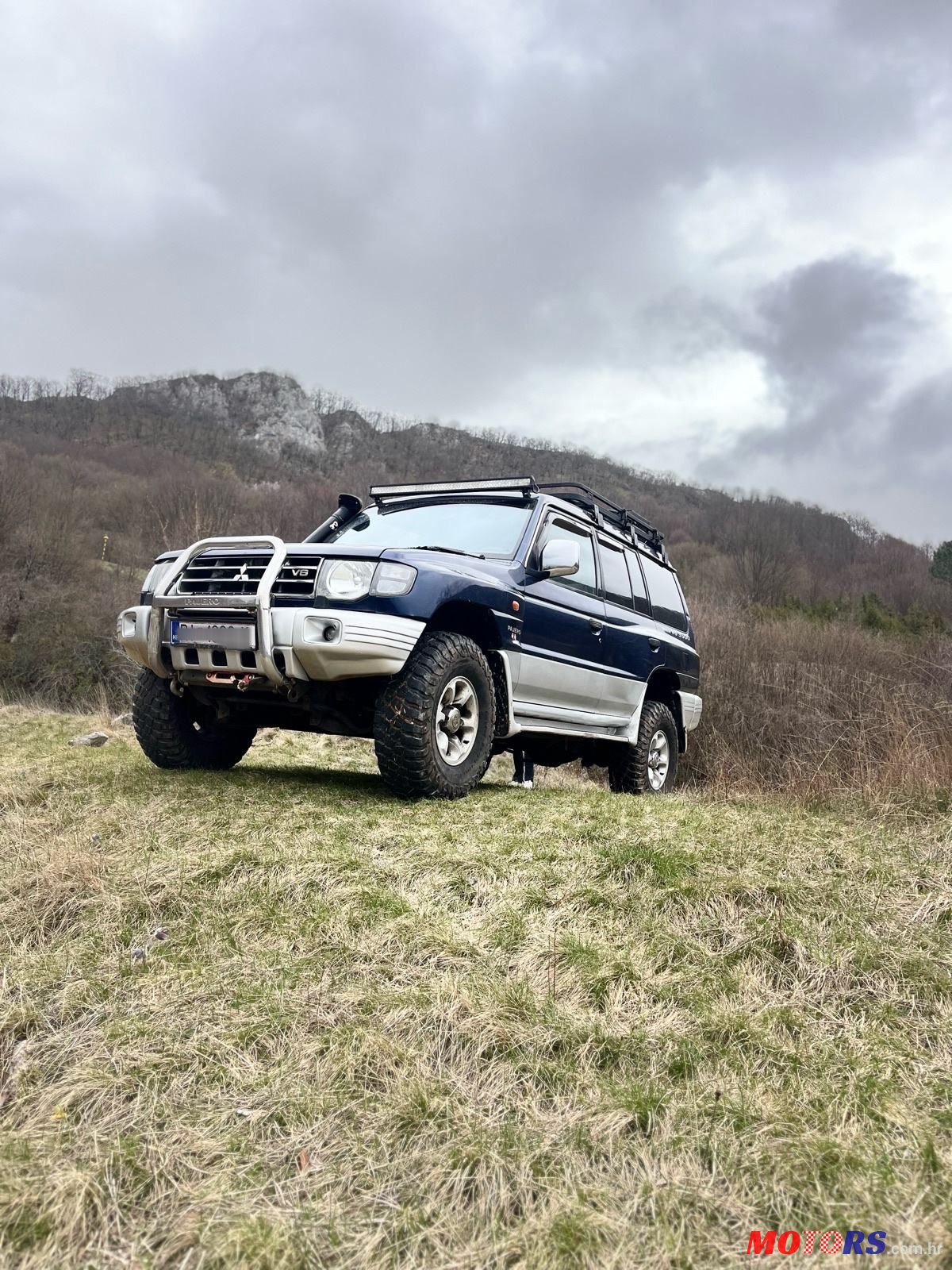 1998' Mitsubishi Pajero 3,5 V6-24V Gls photo #5