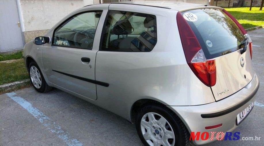 2003' Fiat Punto 1,2 16V photo #1