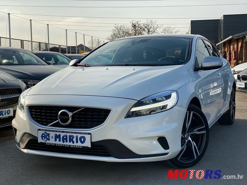 2017' Volvo V40 D3 photo #1