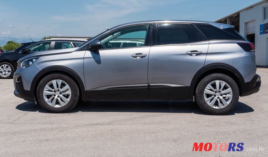 2018' Peugeot 3008 1,6 Bluehdi photo #5