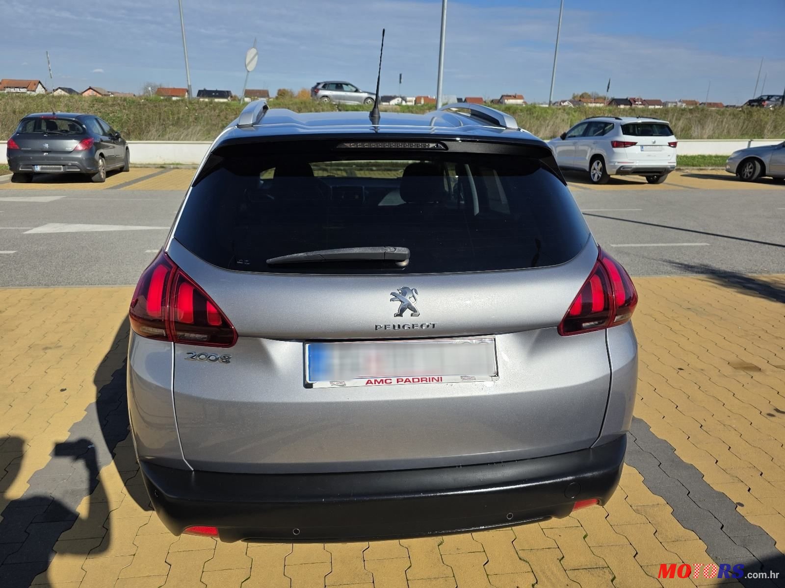 2019' Peugeot 2008 1,2 Puretech photo #5