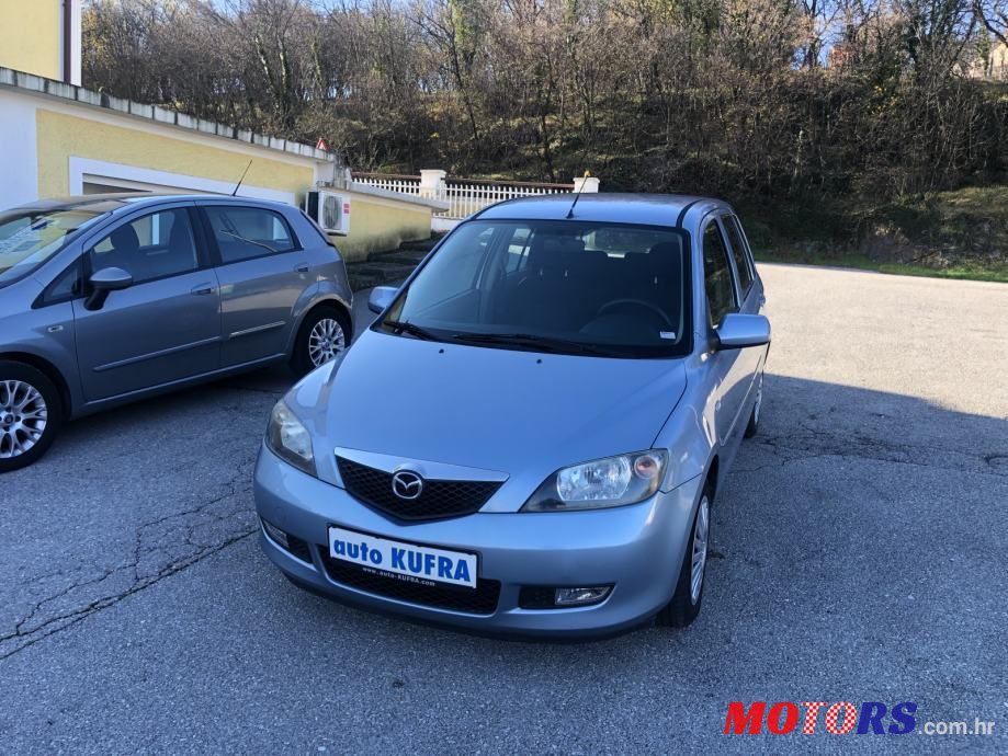 2005' Mazda 2 1.4 Cd photo #2