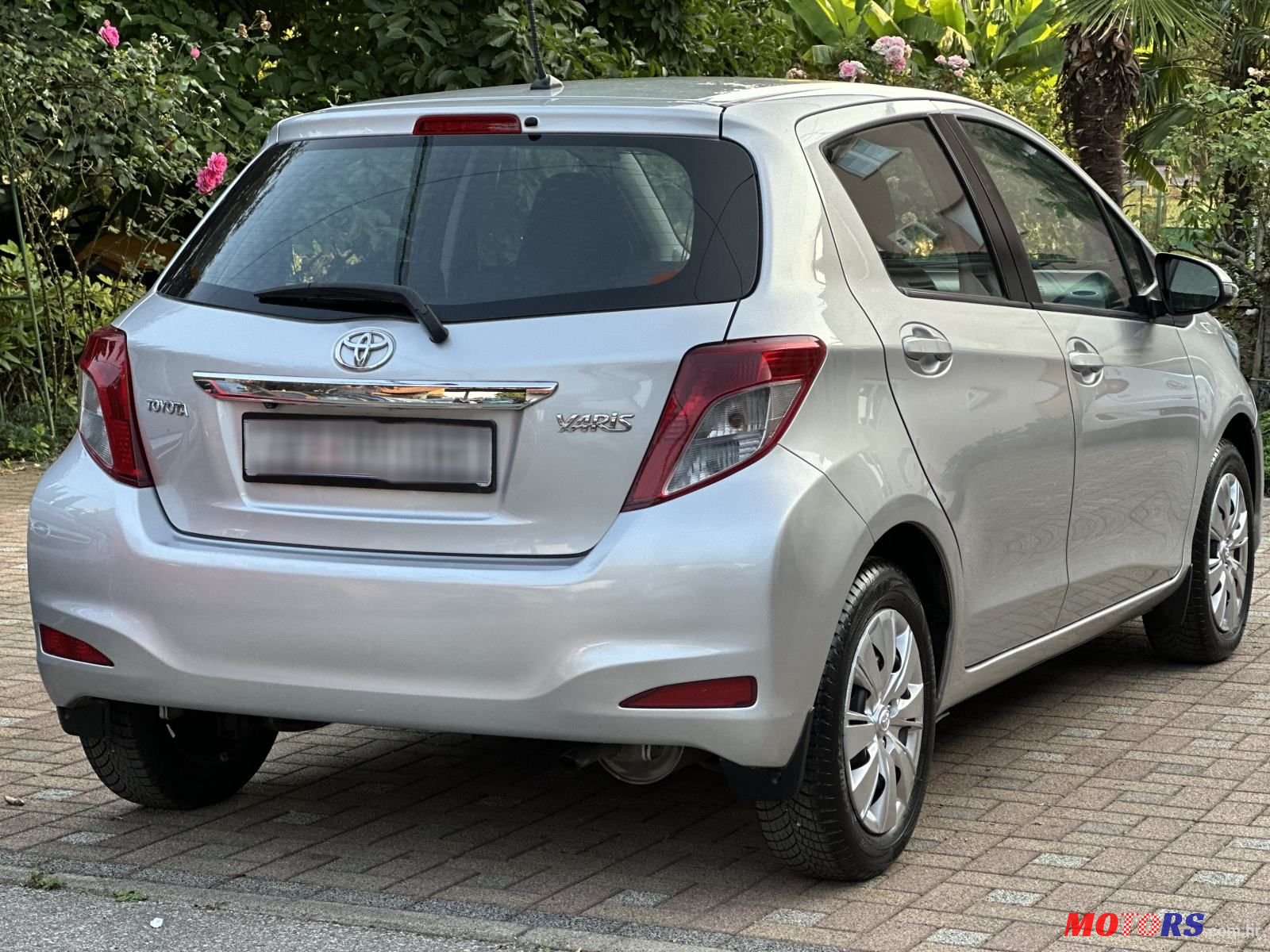 2012' Toyota Yaris 1,0 Vvt-I Sol photo #3