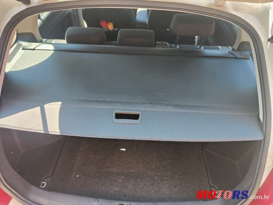 2014' Skoda Fabia Combi photo #5