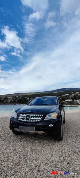 2008' Mercedes-Benz Ml 320 photo #2