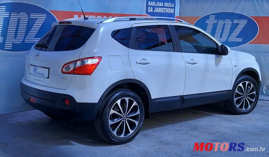 2011' Nissan Qashqai photo #4