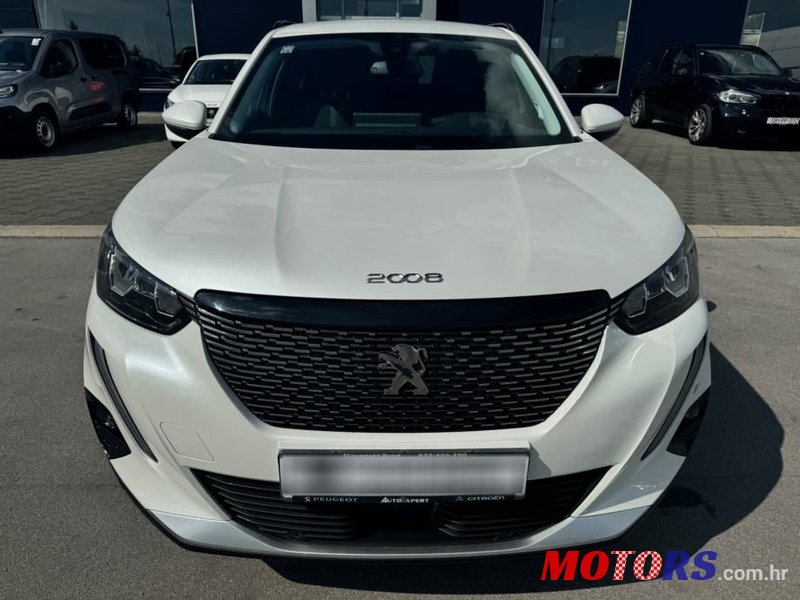 2020' Peugeot 2008 1,2 Puretech photo #2