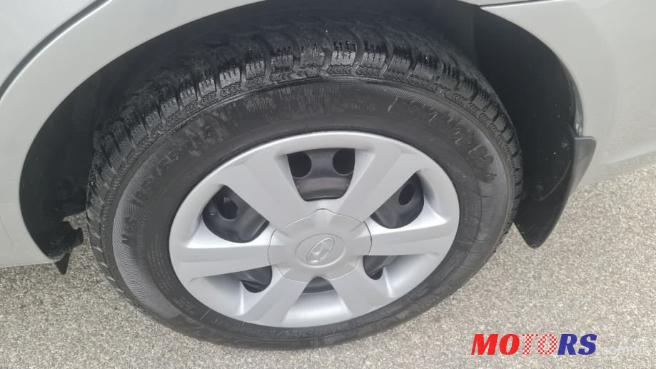 2008' Hyundai Accent 1,4 Gl photo #2