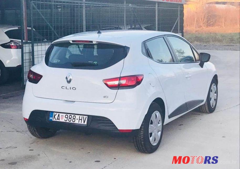 2015' Renault Clio Dci 90 photo #1