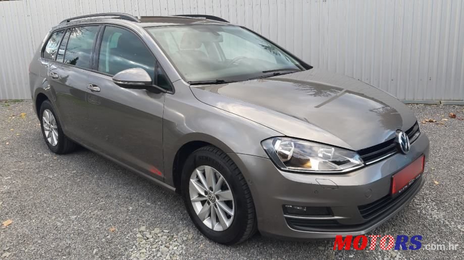 2014' Volkswagen Golf 7 Variant photo #2
