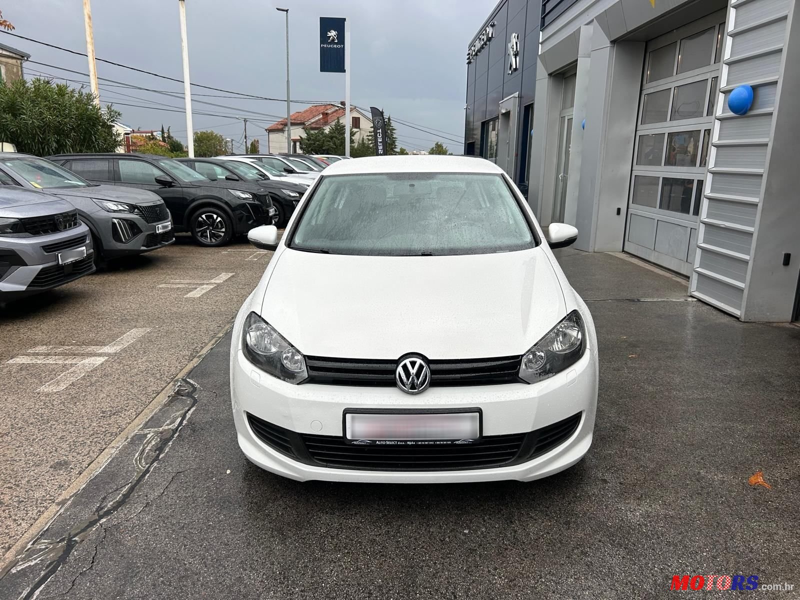 2011' Volkswagen Golf VI 1,6 Tdi photo #3