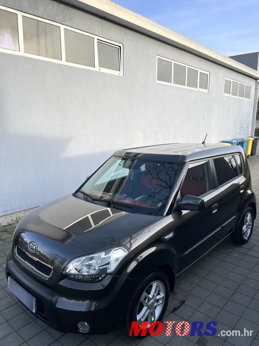 2010' Kia Soul 1,6 Crdi photo #1