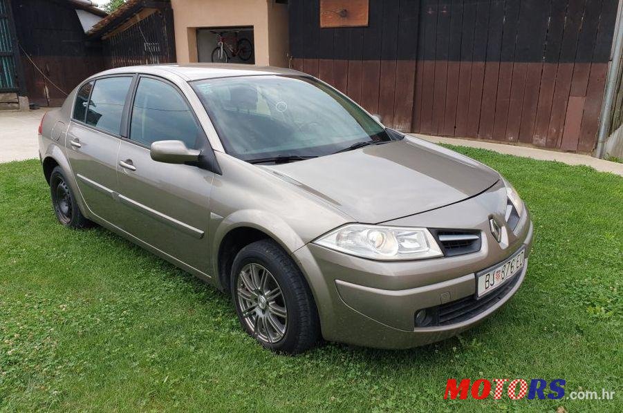 2008' Renault Megane 1,6 16V photo #1