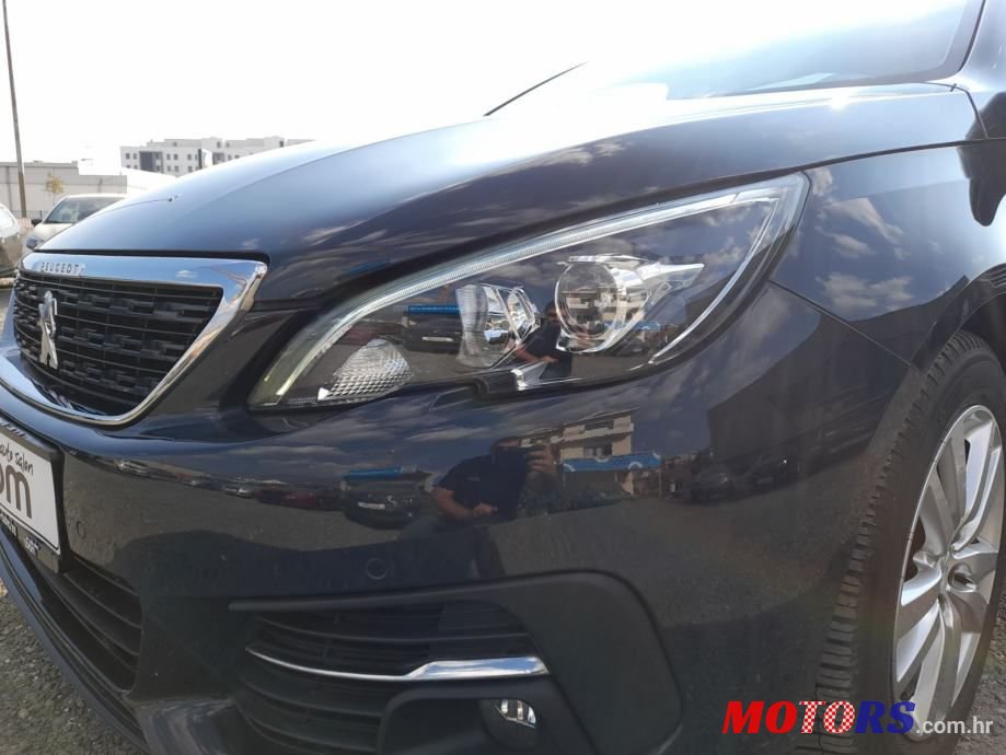 2018' Peugeot 308 Sw photo #5