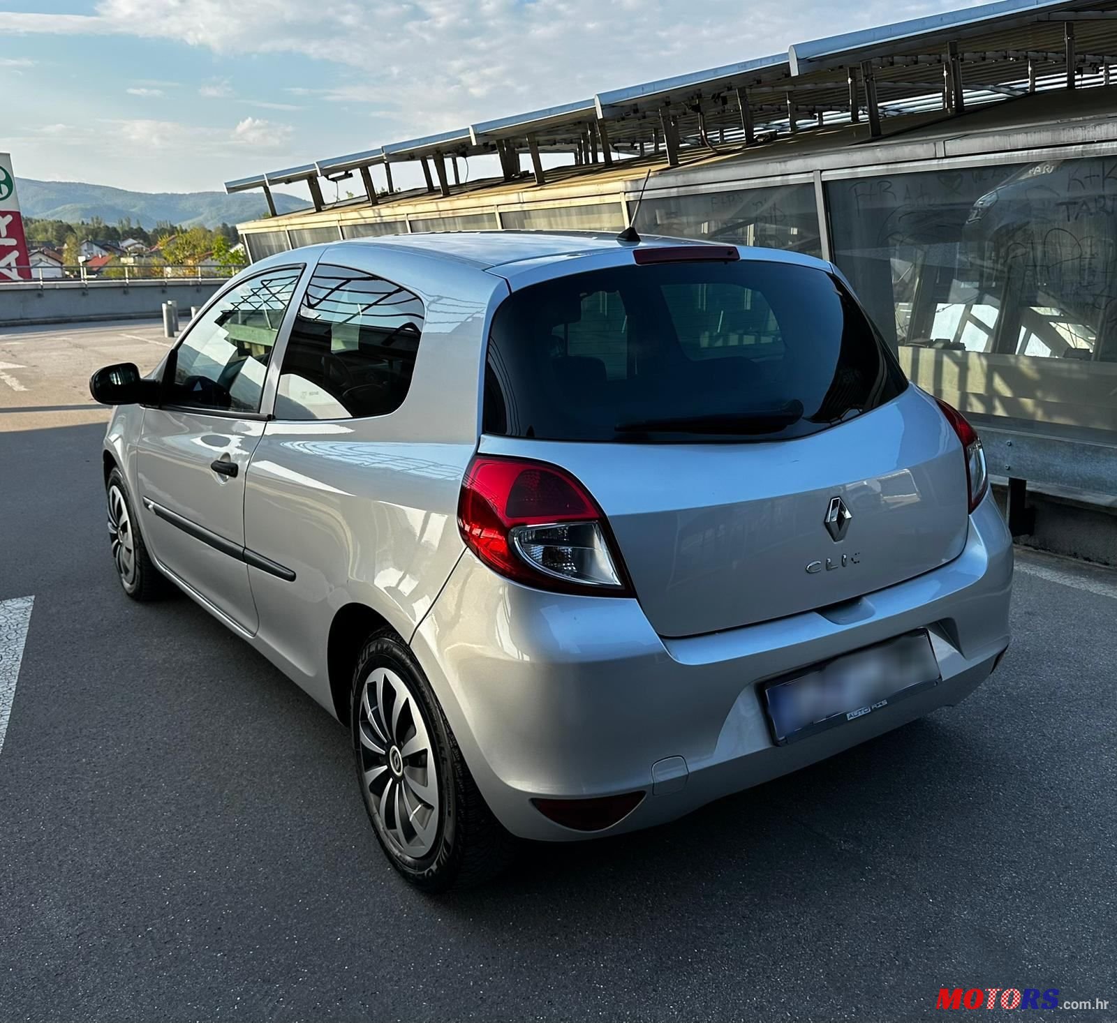 2010' Renault Clio 1,5 Dci photo #6