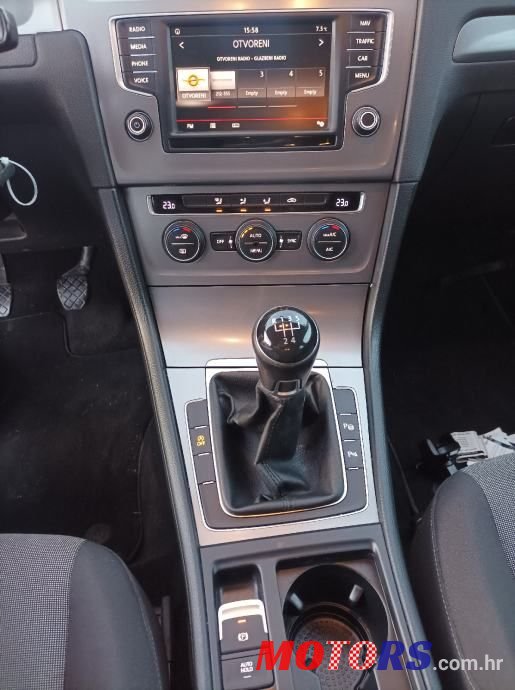 2014' Volkswagen Golf 7 Variant photo #6