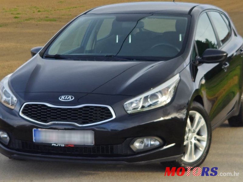 2013' Kia Ceed 1,6 Crdi Ex photo #1