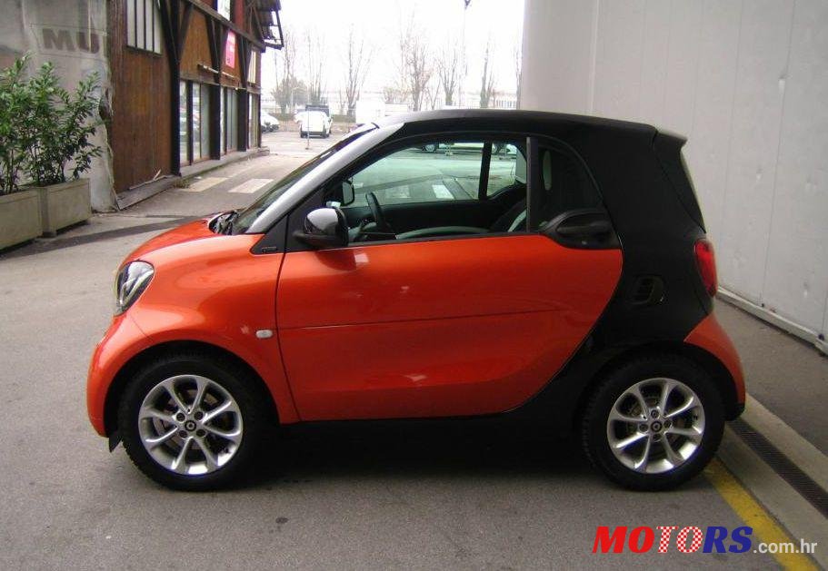 2015' Smart Fortwo photo #1