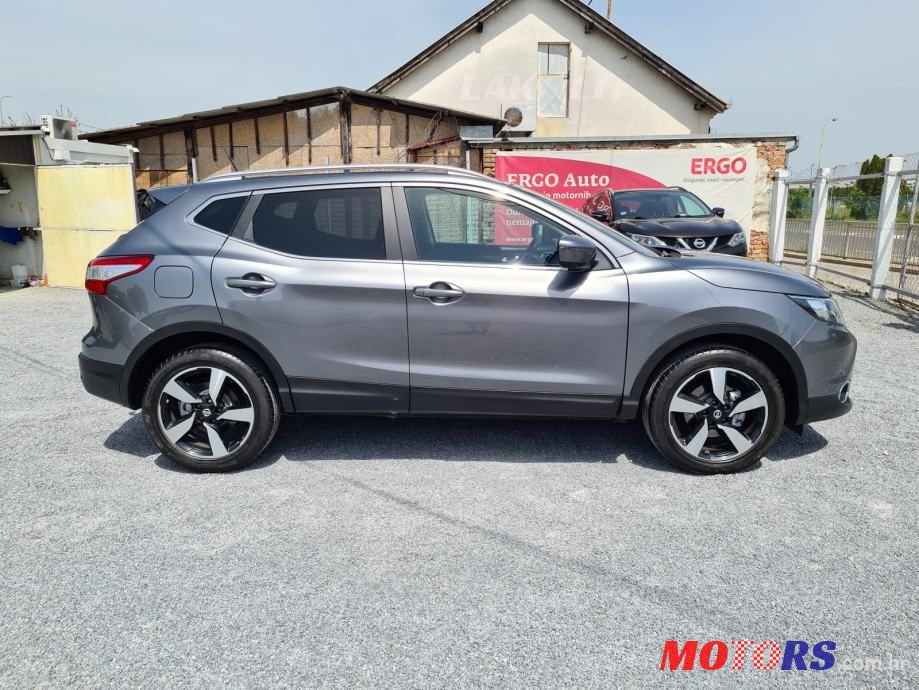 2015' Nissan Qashqai photo #6