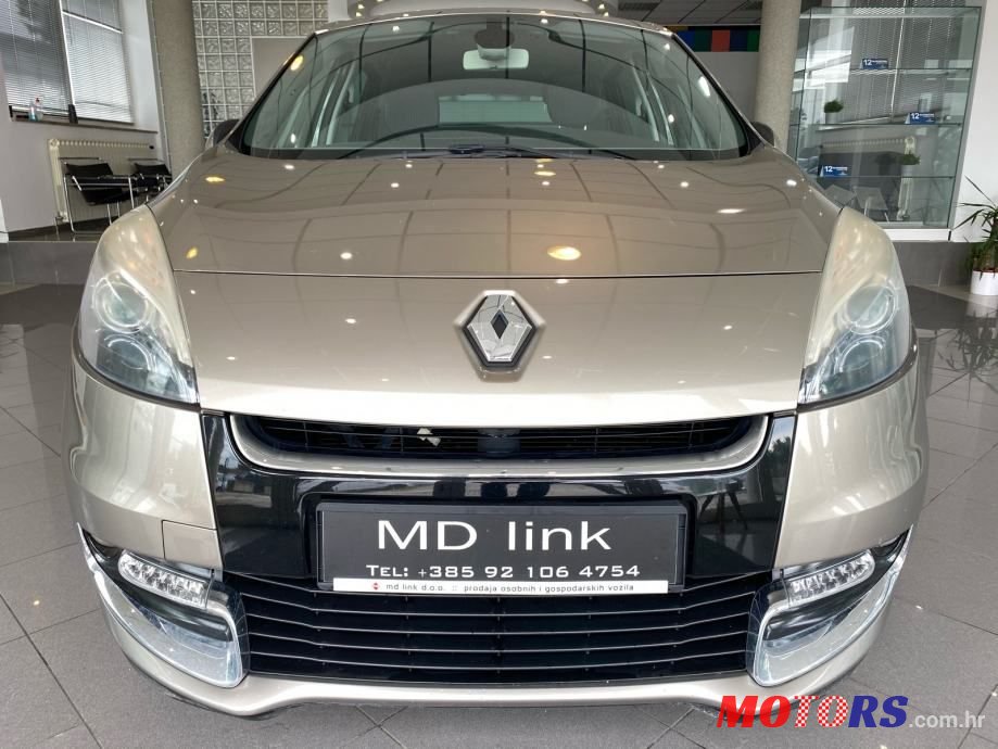 2012' Renault Scenic photo #2